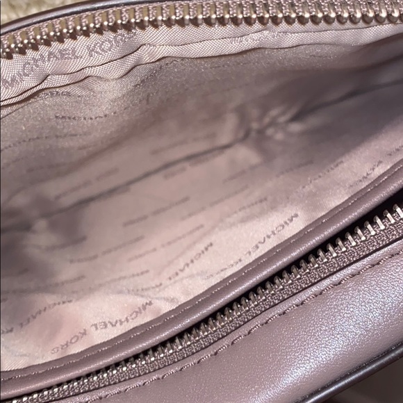 Michael Kors Crossbody Bag - Picture 4 of 4